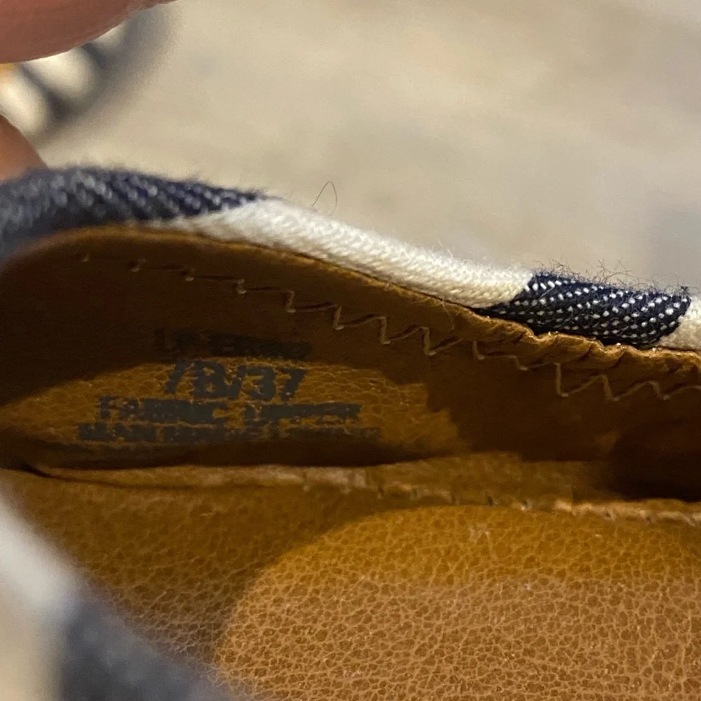 Lucky Brand striped flats